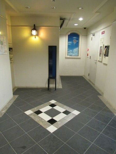 エス・キュート平野町のロビー