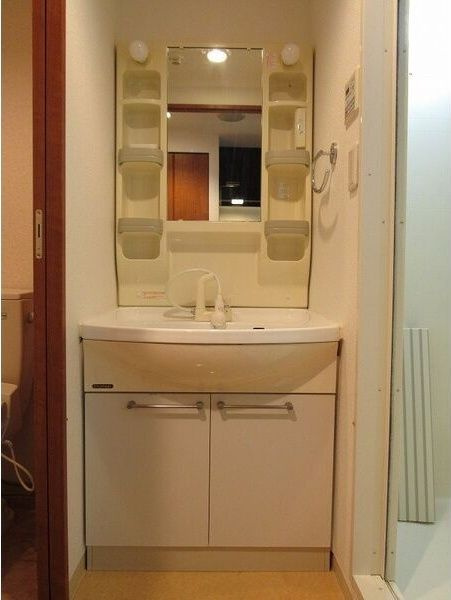 エス・キュート平野町の洗面所