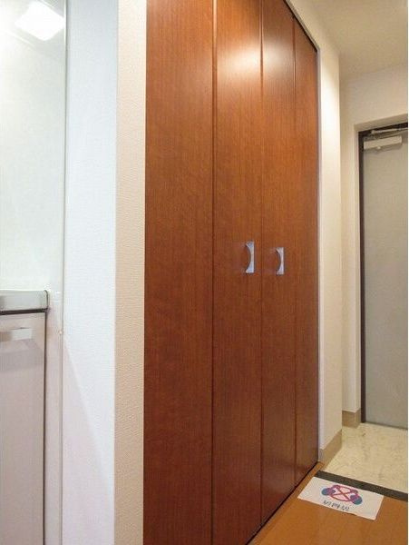 エス・キュート平野町の収納