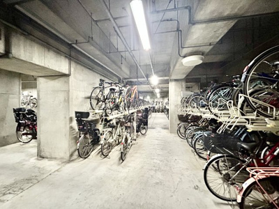 【駐輪場】 | ザ・ガーデンタワーズ・サンライズタワー | 【自転車置き場】最新の空き状況や費用などの詳細は担当スタッフまでお問い合わせください。