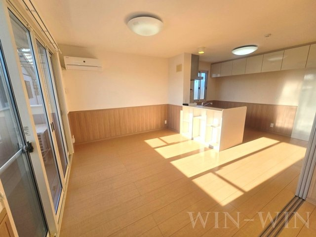 ガーデン・アカシアの居間・リビング|イメージ（同建物内別部屋の写真です）