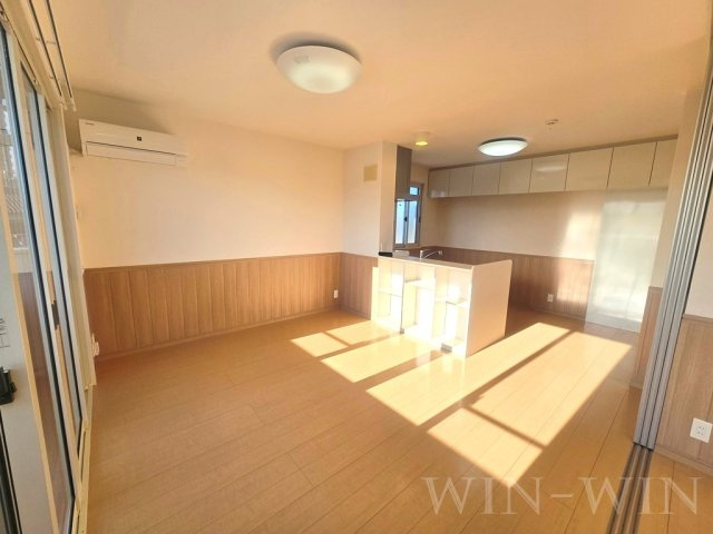 ガーデン・アカシアの居間・リビング|イメージ（同建物内別部屋の写真です）