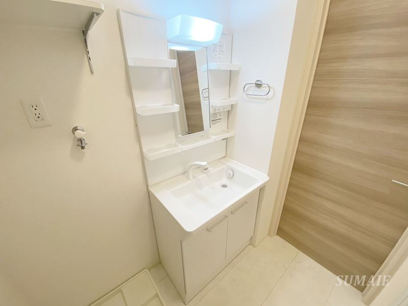 アブリールの独立洗面台|独立洗面台です☆