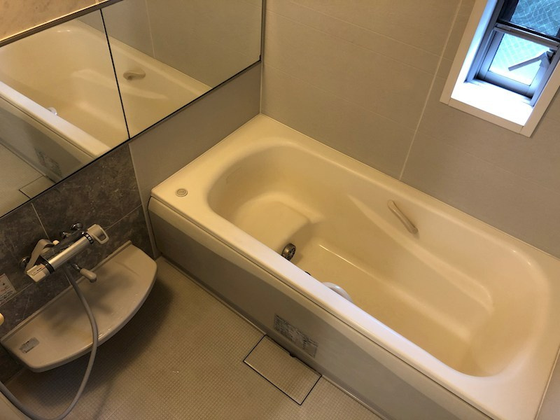 東久留米市学園町1丁目の浴室