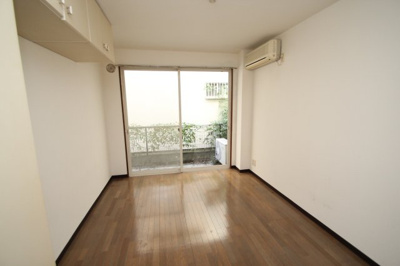 【洋室】 | フォアウィンズ