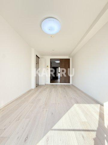 泰弘壱番館の居間・リビング