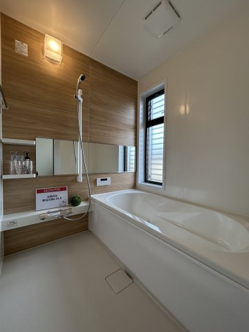 さぬき市造田是弘 戸建の浴室