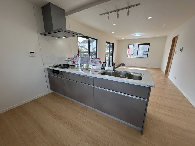 さぬき市造田是弘 戸建のキッチン