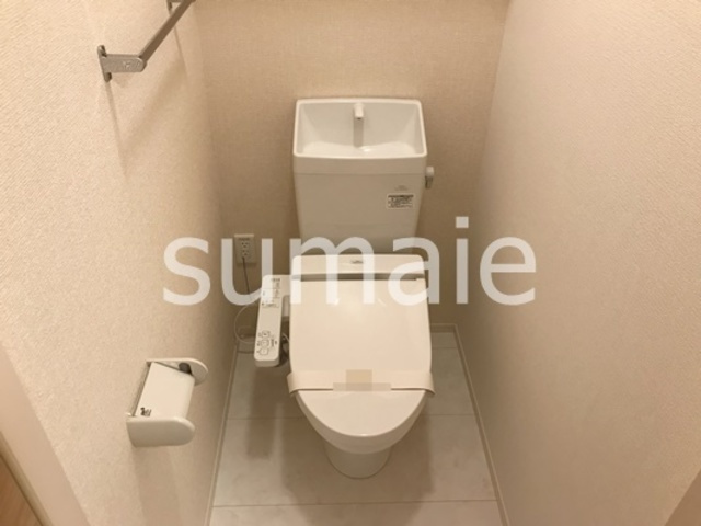 ハーヴェストWESTの洗面所|パウダールームに洗濯機置場あります。