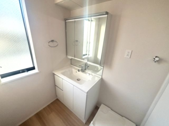 ホワイトメゾン御影の独立洗面台