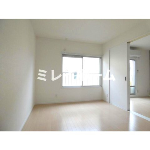 和光ハイツの居間・リビング|同建物内、別のお部屋の参考写真になります。