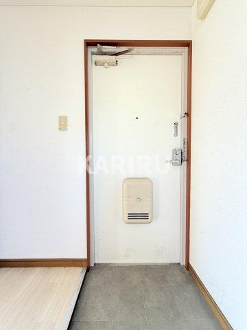 メビウス京橋南レジデンスの玄関