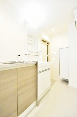 【独立洗面台】 | セレブラーレ町屋 | 独立洗面台になります。