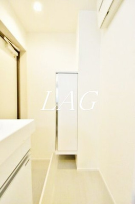 【玄関】 | セレブラーレ町屋 | 玄関です。