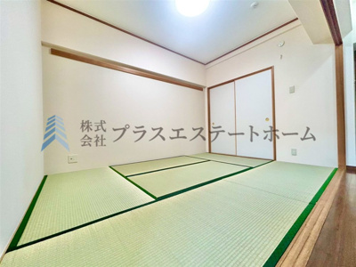 【その他】 | プレステージ西明石EAST | リビング横に和室があるので広々リビングとしてもお使いいただけます♪