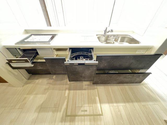 桜井市大福 ２号棟 のキッチン|引き出し収納で使いやすいシステムキッチン