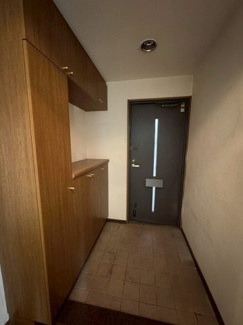 【玄関】 | シンフォニアみなみが丘C棟 | 当日や夜間でもご案内可能でございます♪
お気軽にお問い合わせくださいませ！