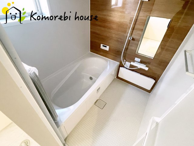 さいたま市見沼区堀崎町　新築一戸建て　リーブルガーデン　01の浴室|コンパクトで使いやすいお風呂です