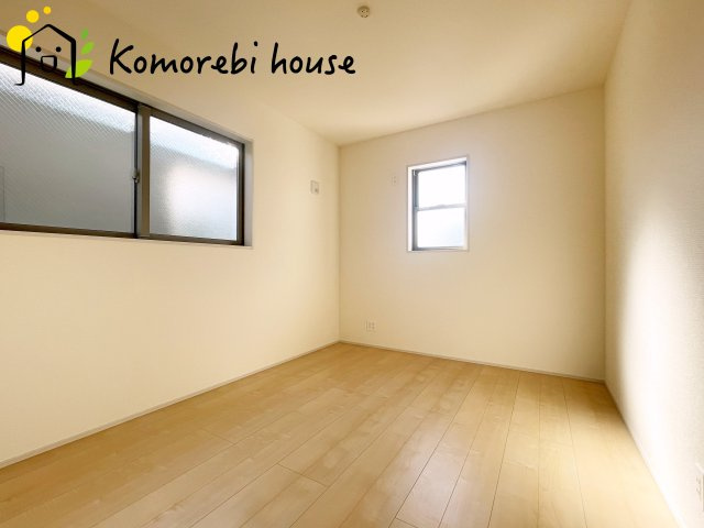 さいたま市見沼区堀崎町　新築一戸建て　リーブルガーデン　01の寝室|寝室にいかがでしょうか