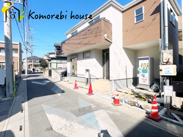 さいたま市見沼区堀崎町　新築一戸建て　リーブルガーデン　01の前面道路含む現地写真|前面道路含む現地写真です