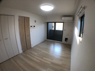 ハイツユベーレンの洋室