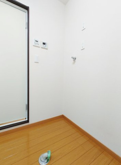 【設備】 | アンソレイエ神楽坂 | 室内洗濯機置場