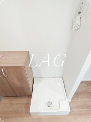 【設備】 | ソレイユ西大宮 | 室内洗濯機置き場です。（同仕様です。）