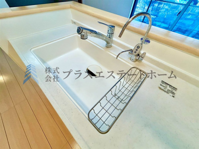 【その他】 | 垂水区星陵台 戸建 | 浄水器付きのシンク♪キッチンカウンターと同じ人口大理石シンクで綺麗ですね♪