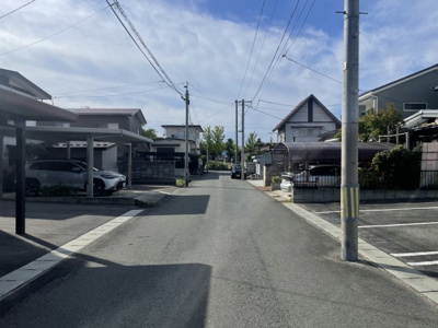 【前面道路含む現地写真】 | 【新築分譲住宅　～ LIGARE　リガーレ～　】　山形市江南三丁目1期　全2棟 | ずっと住む家だからこそ周辺環境は大事なポイントです。地元山形出身のスタッフが気を付けるべきポイントを丁寧にご案内いたします(*^^*)