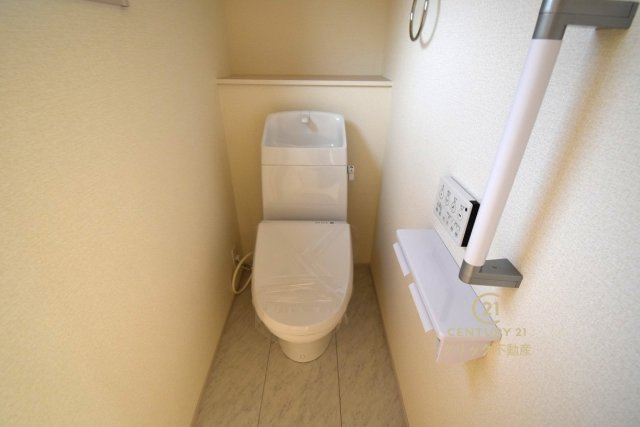 リーブルガーデン  ひたちなか堀口　第4　1のトイレ|１階と２階、２ヶ所に清潔なトイレ。
毎日使う空間と機能だから、いつまでも清潔なスペースであってほしいのがトイレです。