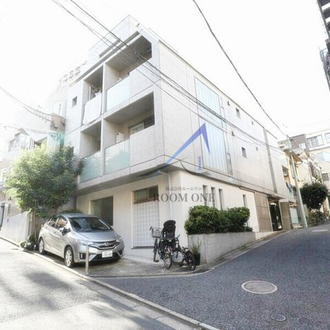 グラストーンズ