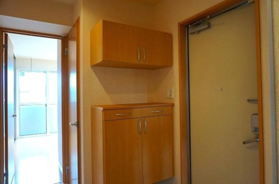 【玄関】 | ウエスト　フィールド　B棟