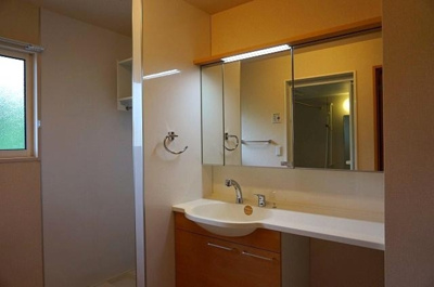 【洗面所】 | ウエスト　フィールド　B棟