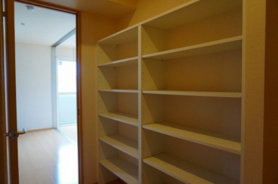 【収納】 | ウエスト　フィールド　B棟