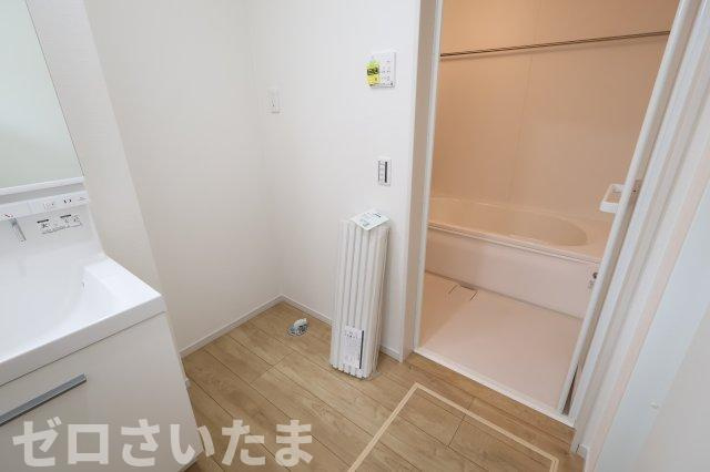 《仲介手数料無料》練馬区大泉学園町４丁目12-19新築一戸建てKEIAI GRACEのランドリースペース