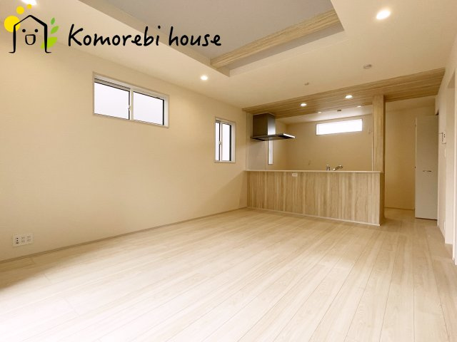 上尾市浅間台3丁目　3期　新築一戸建て　グランドールの丘　05の居間・リビング|おしゃれなリビングです