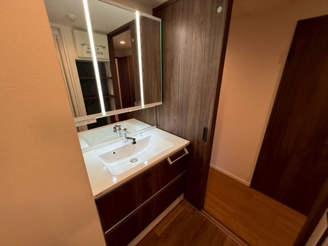 ユニライフ桃山台の洗面所