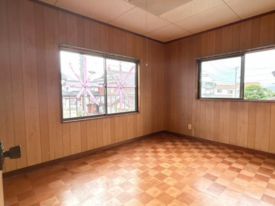 【洋室】 | 柳井市新庄築出戸建 | 2階6帖洋室