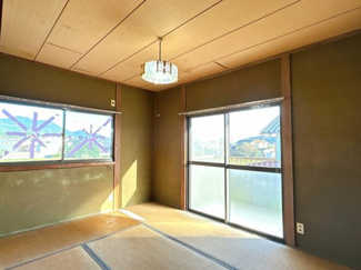 【和室】 | 柳井市新庄築出戸建 | 2階6帖和室