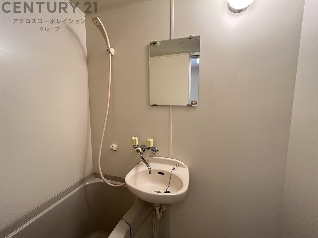 浴室内に洗面化粧台付き☆