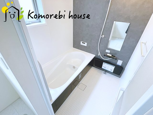 さいたま市見沼区堀崎町　新築一戸建て　リーブルガーデン　02の浴室|日々の暮らしに欠かせないお風呂です