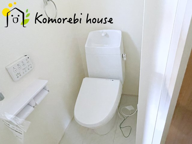 さいたま市見沼区堀崎町　新築一戸建て　リーブルガーデン　02のトイレ|トイレもきれいです