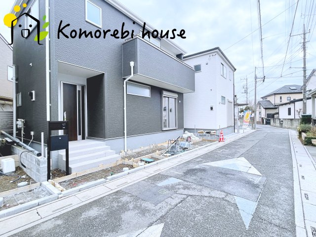 さいたま市見沼区堀崎町　新築一戸建て　リーブルガーデン　02の前面道路含む現地写真|前面道路含む現地写真です