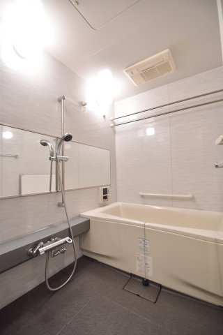 大阪市城東区今福西１丁目の賃貸マンションの浴室
