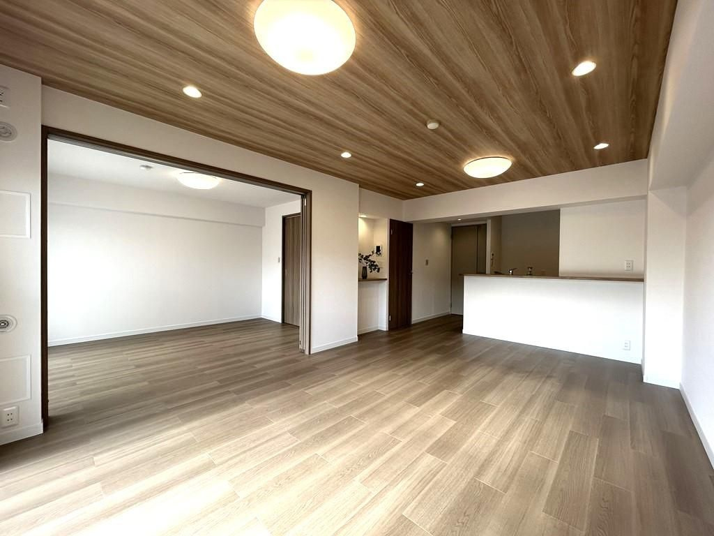 府中市押立町１丁目の中古マンションの居間・リビング