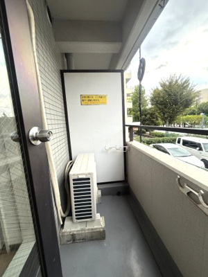 【バルコニー】 | ワイティーコート