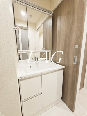 【洗面所】 | パームコテージ17番館 | 洗面台です。（同仕様です。）