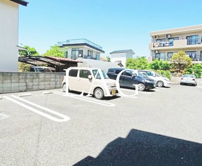 【駐車場】 | ポポラーレ | 駐車場です。