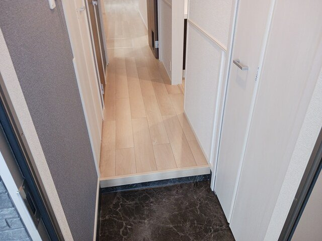 コンテチェスト２４の玄関