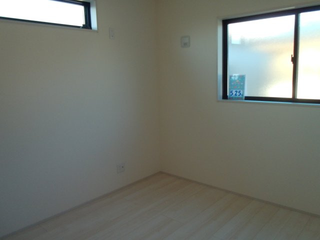 川越市大仙波　4LDK+カースペース2台付き　新築戸建ての洋室